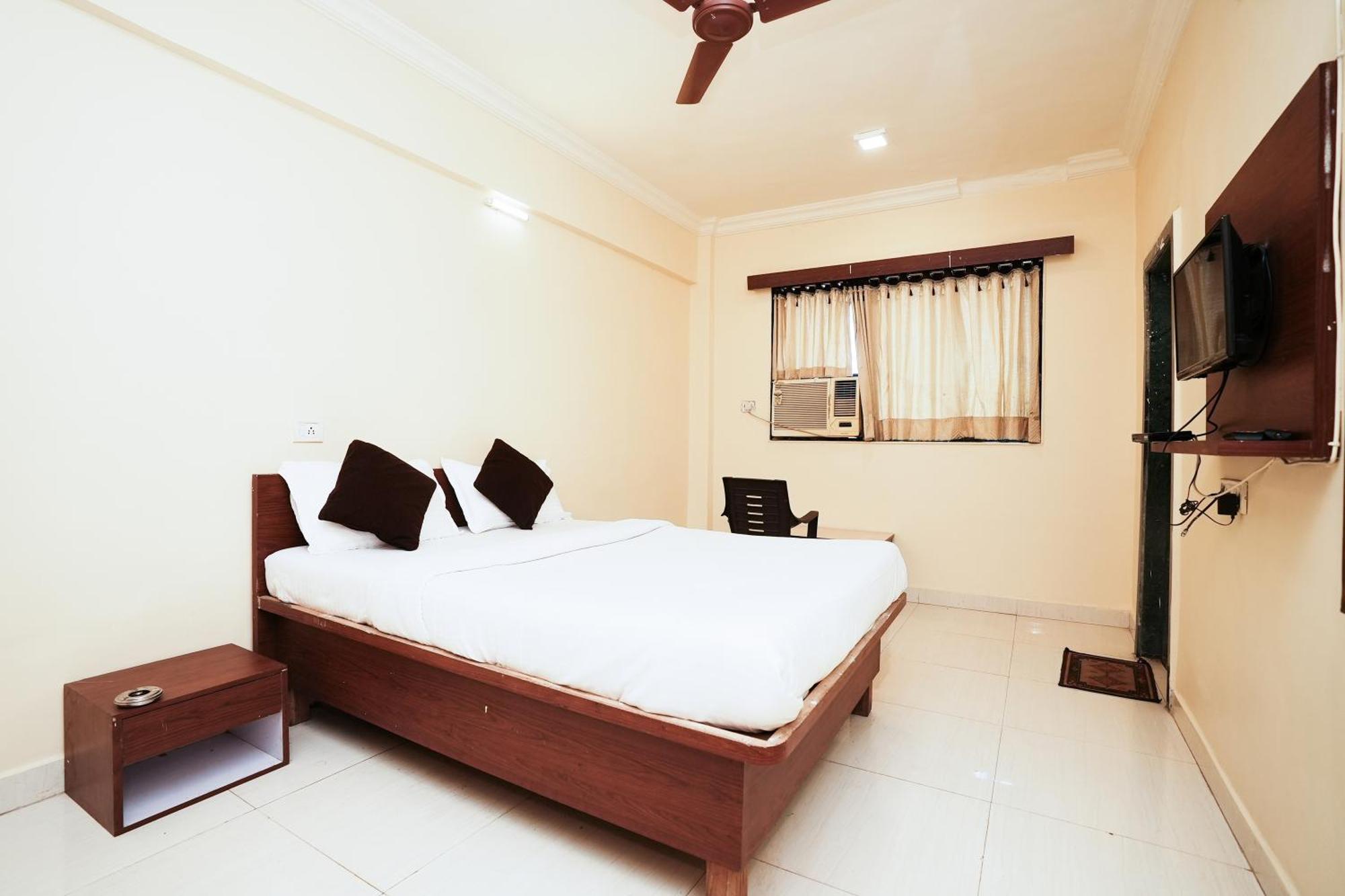 Hotel Della Comfort Near Ambreshwar Shiv Mandir, Ambernath Amarnath Экстерьер фото