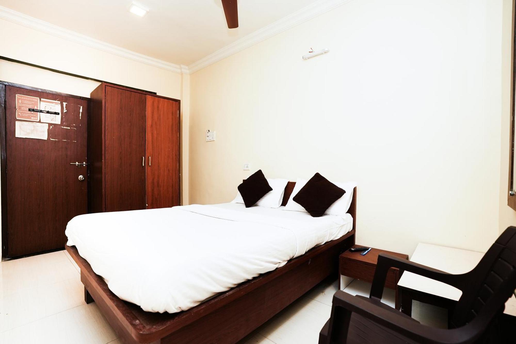 Hotel Della Comfort Near Ambreshwar Shiv Mandir, Ambernath Amarnath Экстерьер фото